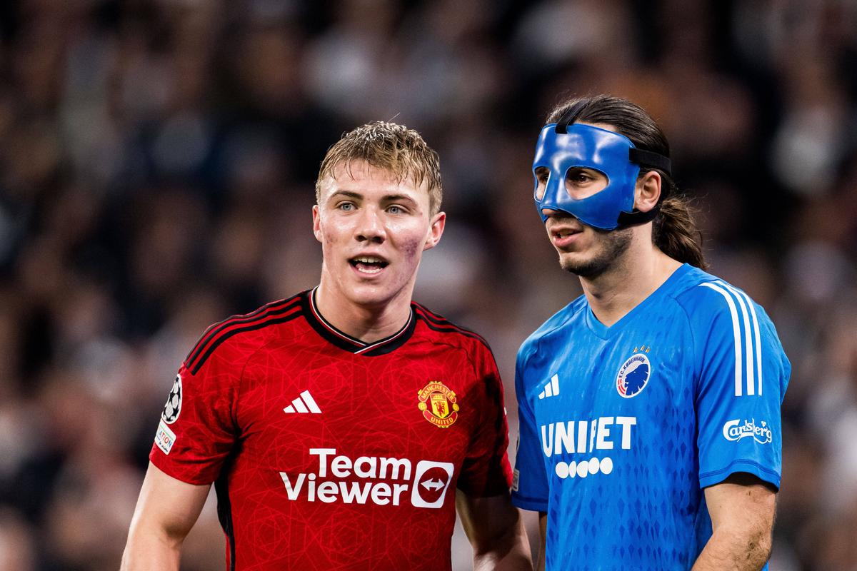 Internetul a „erupt” » Cele mai tari glume după ce United a ajuns ultima în grupa de UCL