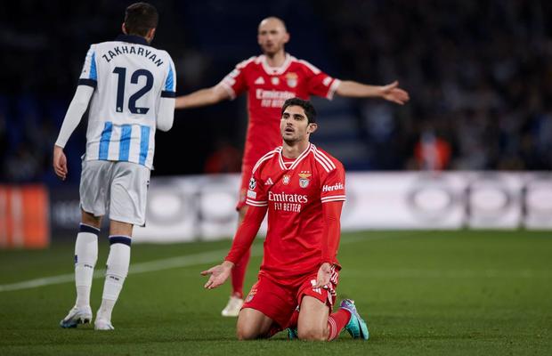 Dezamăgirea Benfica: motivele unei prăbușiri. După un sezon în care a cucerit titlul și a bătut recorduri în Ligă, acum e la pământ în Europa!