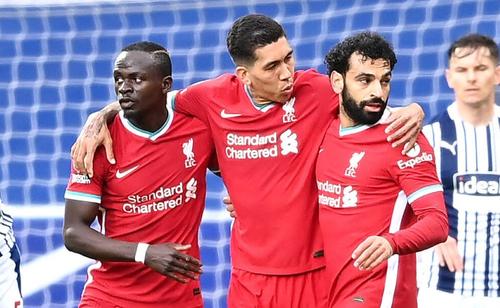 Mane și Salah, despărțiți de Firmino Foto: Imago