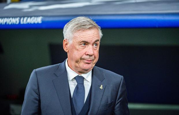 N-a mai îndurat! Carlo Ancelotti, răspuns acid pentru Gerard Pique: „Trăiește în lumea lui”
