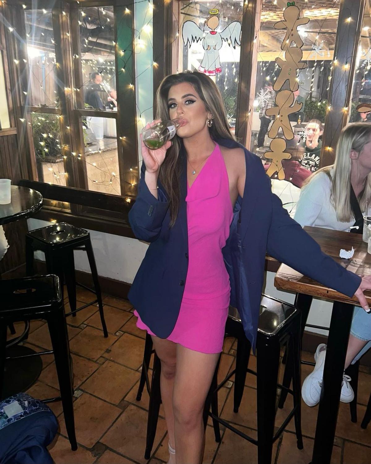 Trish întoarce privirile peste Ocean! E cea mai sexy reporteră din NBA și prezintă știrile pentru CBS Miami