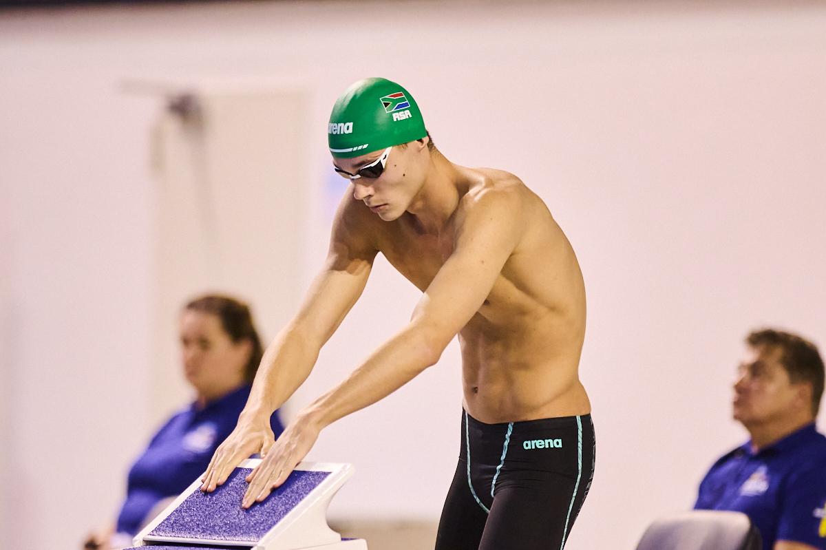 FOTO David Popovici, primul loc în finala de la 100m liber la Campionatele Naționale în bazin scurt