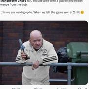 Ca fani ai lui Manchester United, ar trebui să primim asigurări medicale din partea clubului