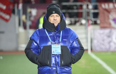 Şumudică, prima reacţie după ce N'Jie a făcut scandal la schimbare: „Nu mă interesează cine e nemulțumit. E greu cu mine”