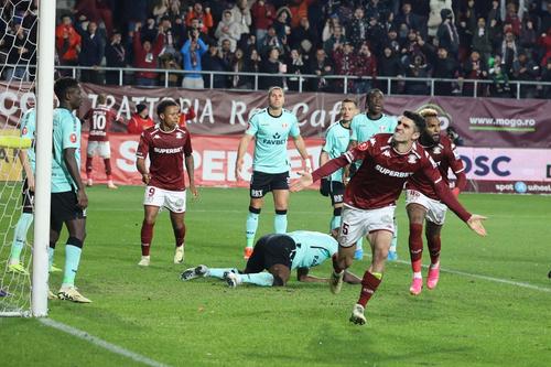 Clinton N'Jie în Rapid - UTA/ FOTO: Ionuț Iordache GSP