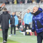 Marius Șumudică, nervos la meciul cu UTA / Foto: Ionuț Iordache GSP