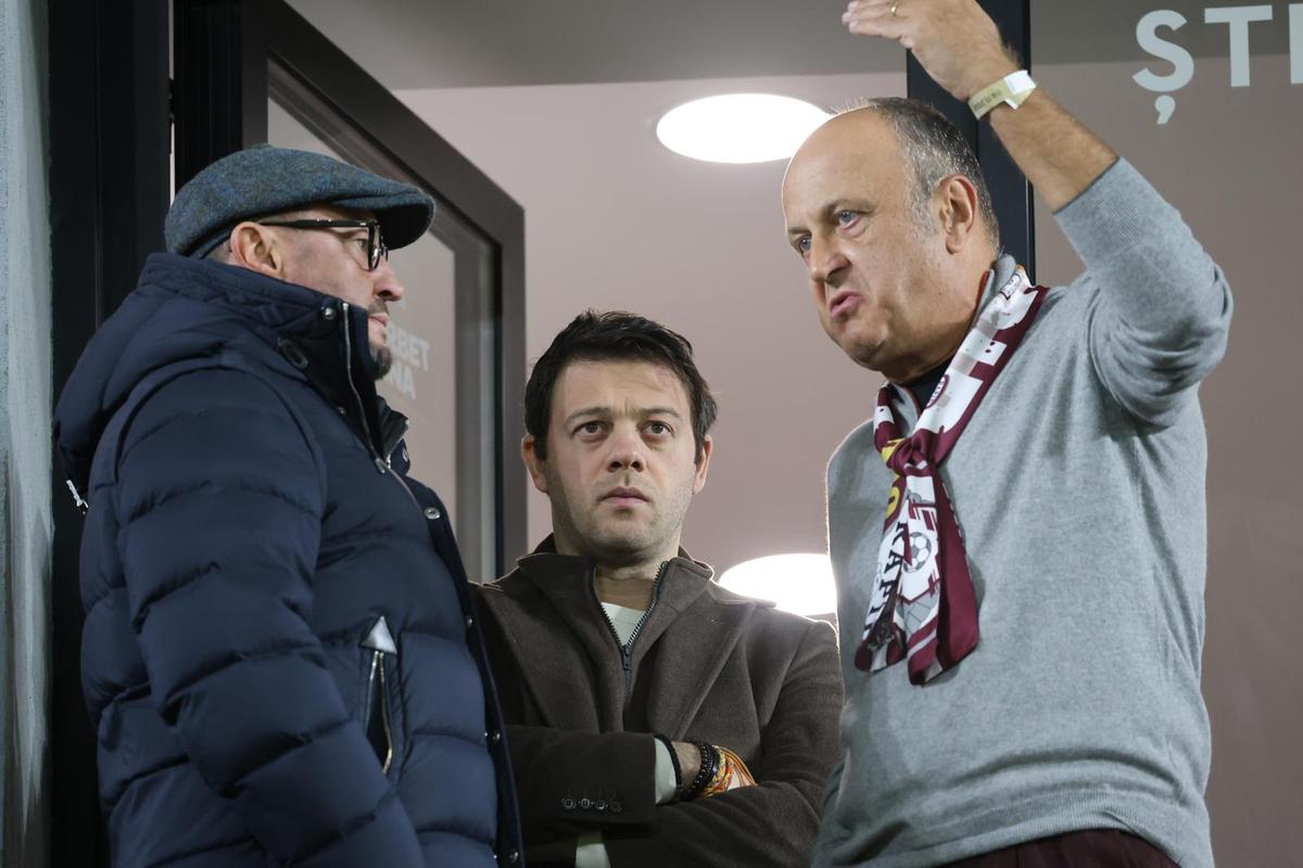 Şumudică, prima reacţie după ce N'Jie a făcut scandal la schimbare: „Nu mă interesează cine e nemulțumit. E greu cu mine”