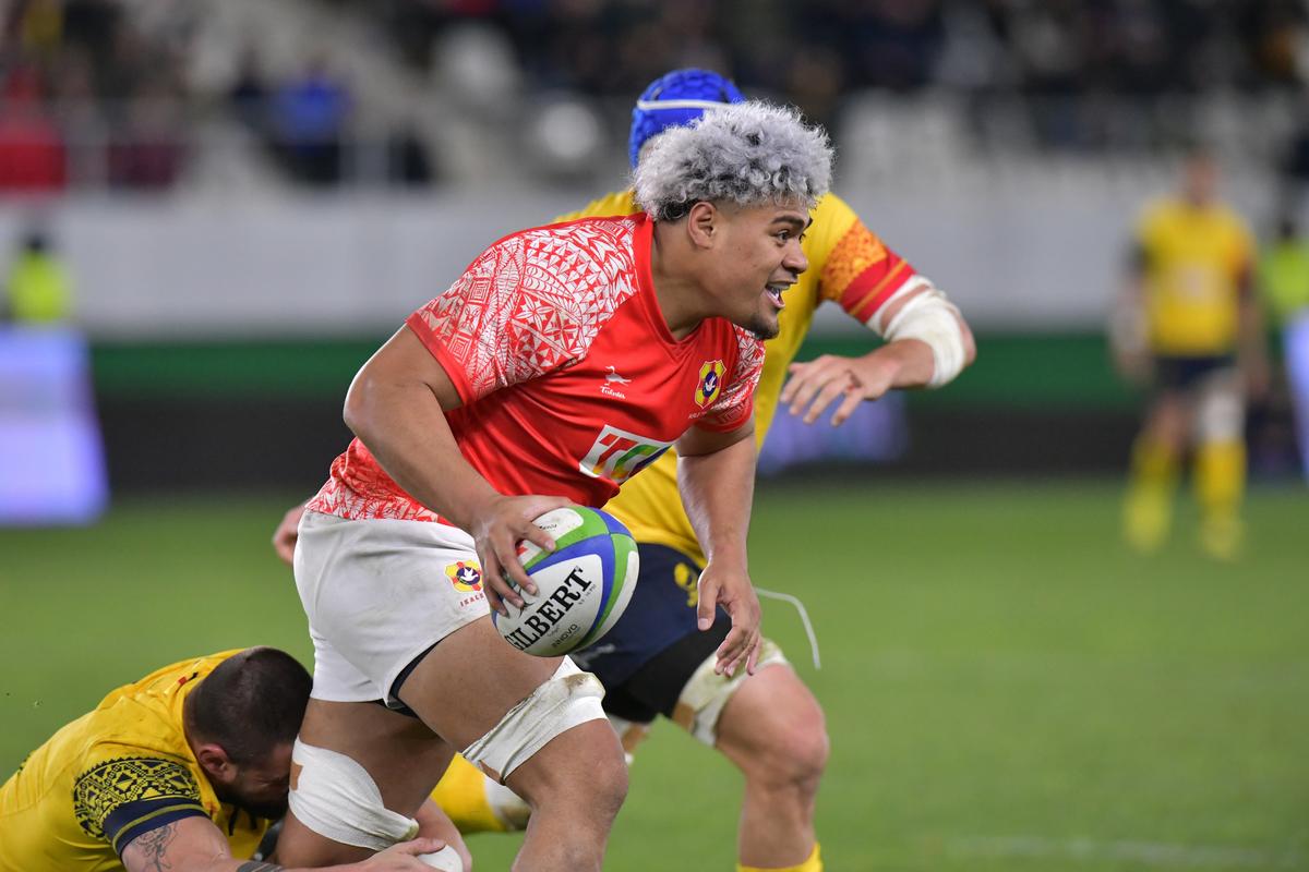 Fotoreporterul GSP a surprins imaginea serii după România – Tonga: tatuaj spectaculos, cu un urs, pentru un rugbyst român