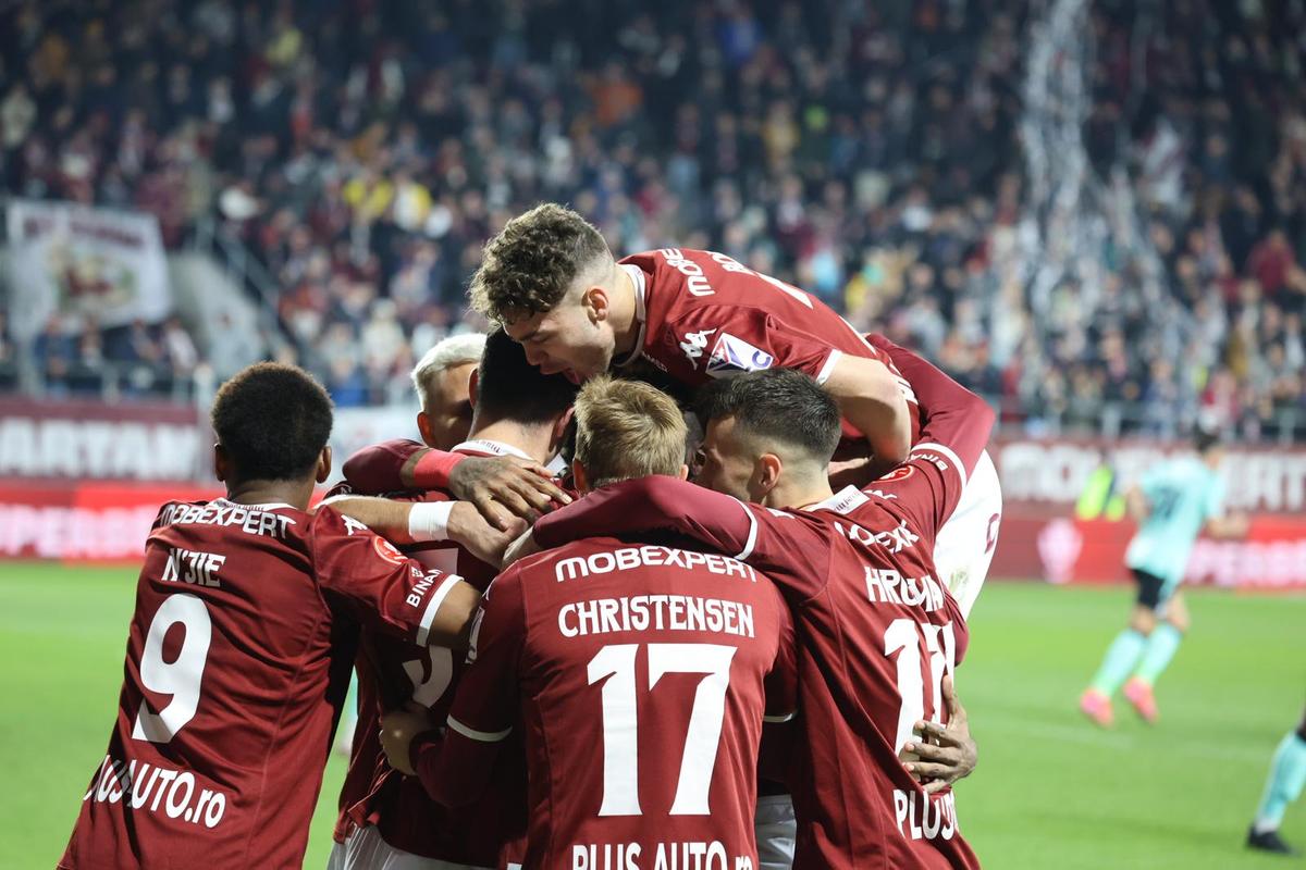Ce i-a transmis Marius Șumudică lui Alex Pașcanu imediat după golul din Rapid - UTA: „Asta i-am cerut”