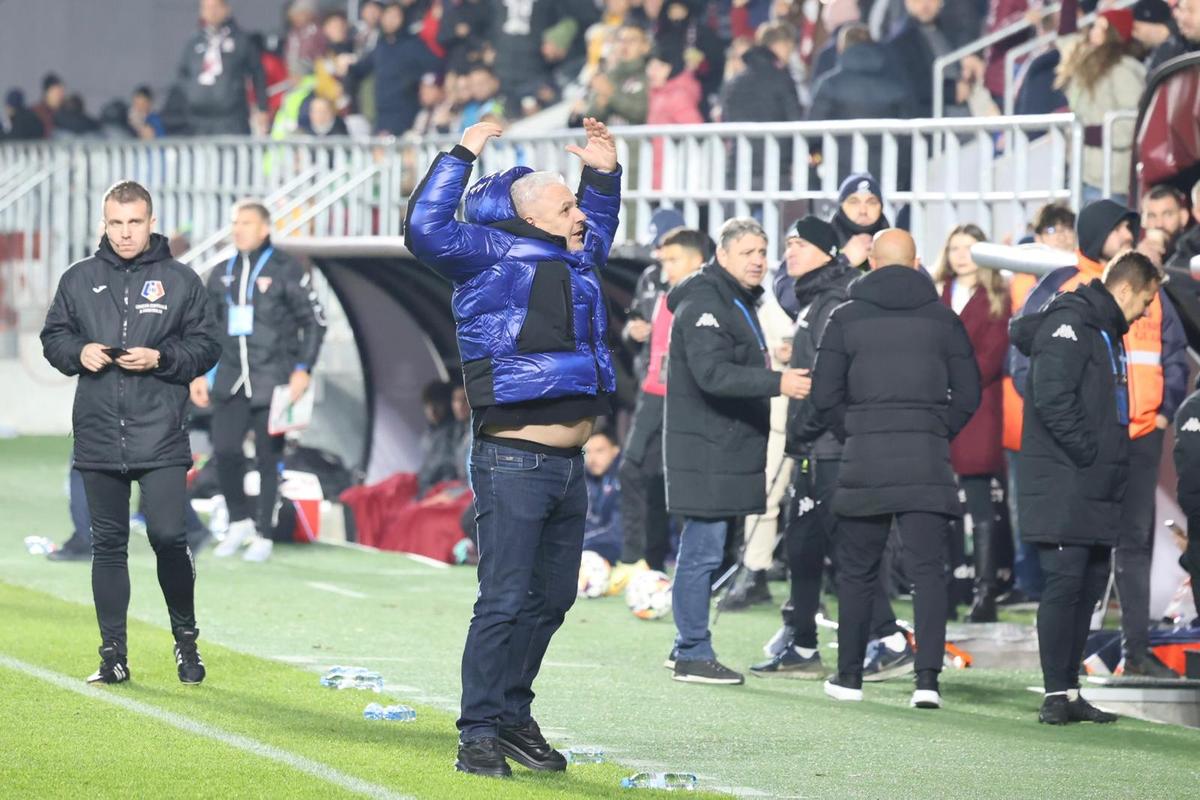 Ce i-a transmis Marius Șumudică lui Alex Pașcanu imediat după golul din Rapid - UTA: „Asta i-am cerut”