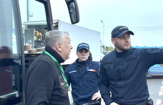 Cuvinte reprobabile aruncate în parcare, după Slobozia - CFR Cluj: „Băi bulangiule! Cine-s ăștia?” » LPF a văzut imaginile pe GSP și a reacționat imediat: „SUSPENDAT până la finalul sezonului regulat”