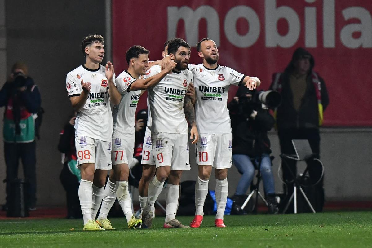 Panduru, șocat de ce a văzut în Hermannstadt - FCSB: „Inimaginabil! Ce se întâmplă?”