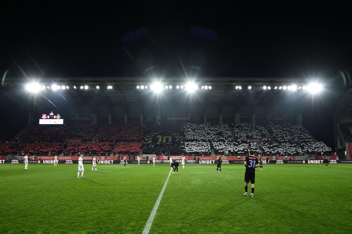 Panduru, șocat de ce a văzut în Hermannstadt - FCSB: „Inimaginabil! Ce se întâmplă?”