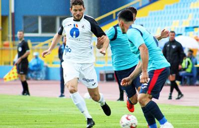 FCSB // Sergiu Buș, primul transfer al iernii? Atacantul dorit de Becali începe negocierile: „Da, nea Gigi, vin!”