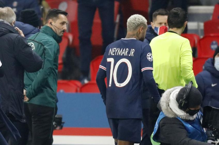 Sebastian Colțescu a provocat un scandal imens în timpul partidei PSG - Bașakșehir din Liga Campionilor, când i-a spus „ăla negru” lui Pierre Webo, oficial al formației din Turcia