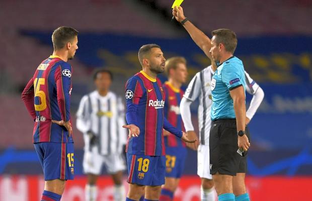 Barcelona - Juventus, meci cu scântei! „Centralul” partidei, jignit de un jucător blaugrana: „Ce rău ești, ticălosule”