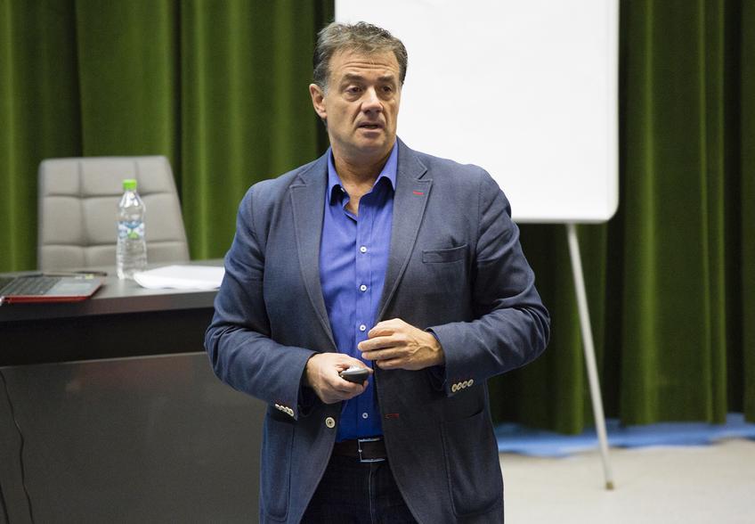 Kyros Vassaras, șeful CCA