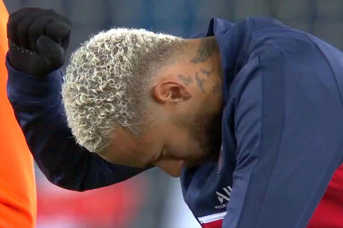VIDEO + FOTO Protest împotriva rasismului înainte de restartul din PSG - Bașakșehir! Neymar și-a stăpânit cu greu emoțiile