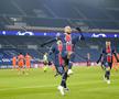 Imaginea serii în Champions League! Jucătorii lui Monchengladbach, înghesuiți în jurul unei tablete după înfrângerea cu Real Madrid