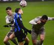 Imaginea serii în Champions League! Jucătorii lui Monchengladbach, înghesuiți în jurul unei tablete după înfrângerea cu Real Madrid