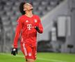 Imaginea serii în Champions League! Jucătorii lui Monchengladbach, înghesuiți în jurul unei tablete după înfrângerea cu Real Madrid