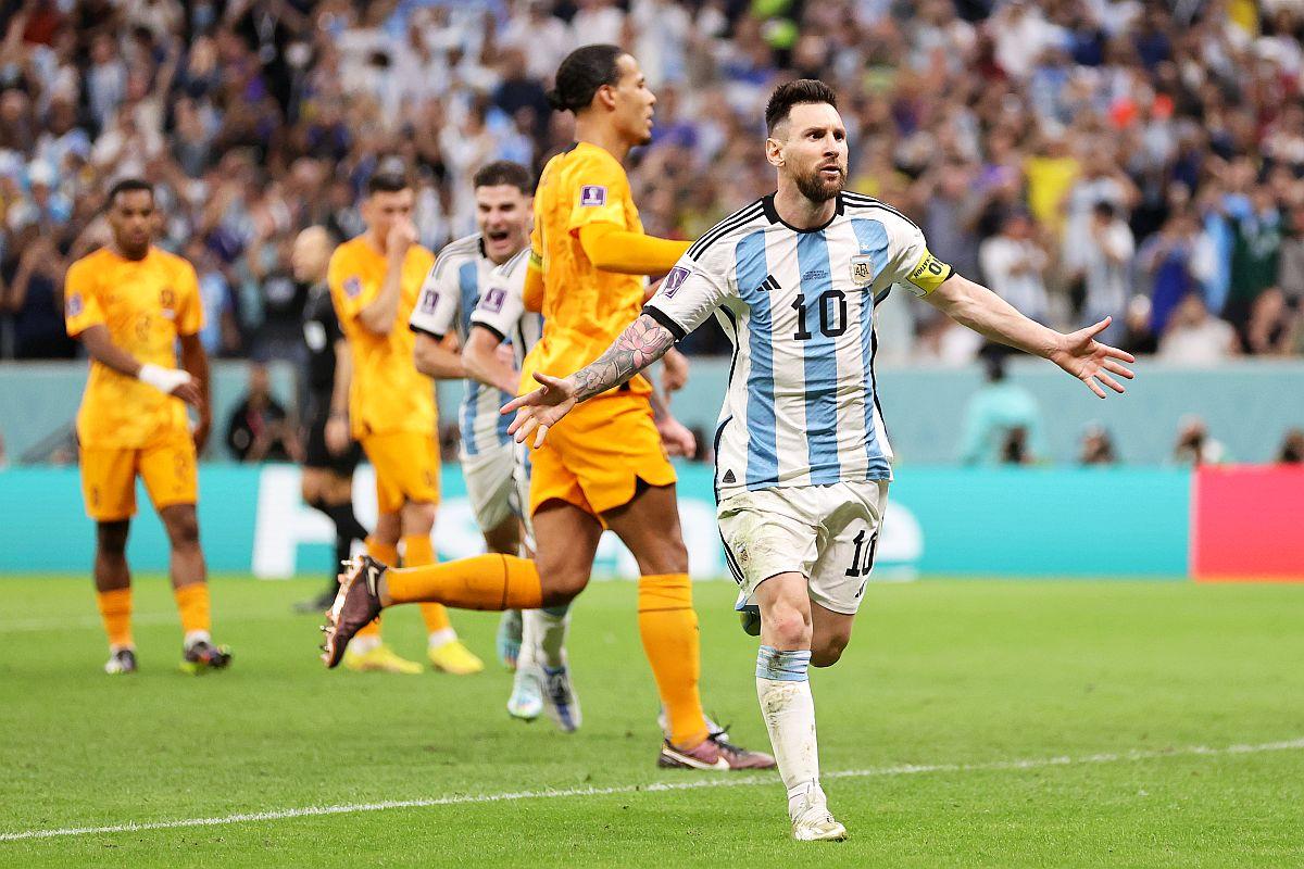 Ianis Hagi, Gary Lineker și Andy Murray au reacționat la unison, după faza de la Mondial: „Cum reușește Messi rahaturile astea?”