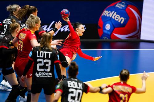 Eliza Buceschi în meciul cu Germania Foto: Facebook FR Handbal
