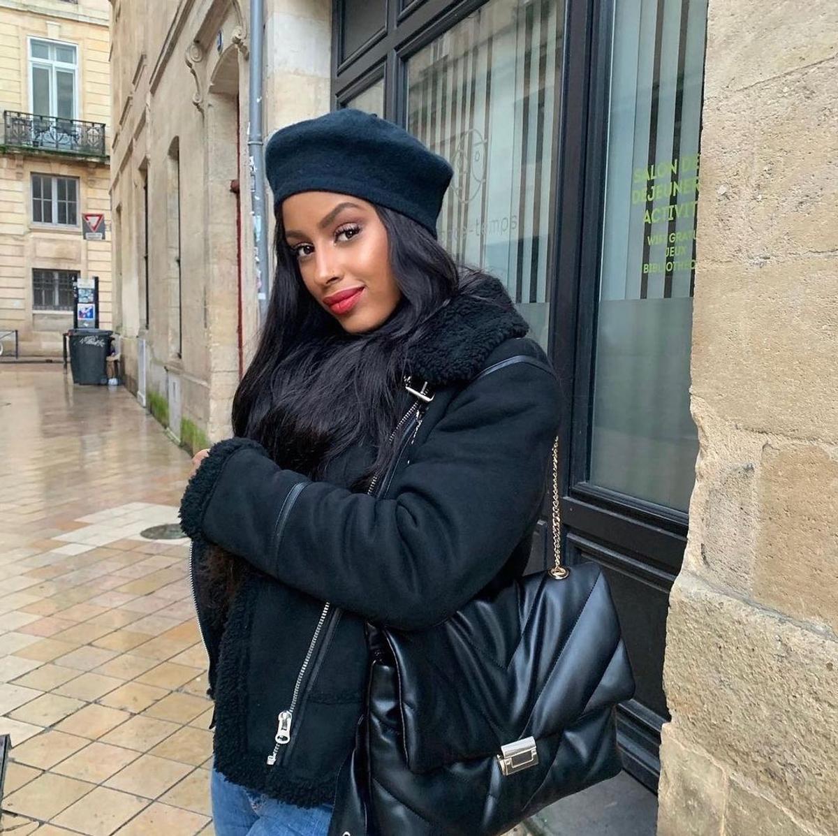 Cine e Soukeina Sagna, handbalista-fotomodel care face senzație la Mondial