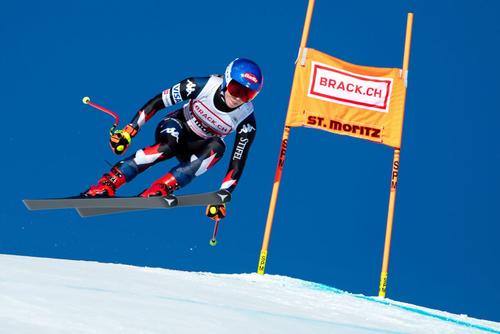 Mikaela Shiffrin în timpul coborârii de la St. Moritz Foto Imago