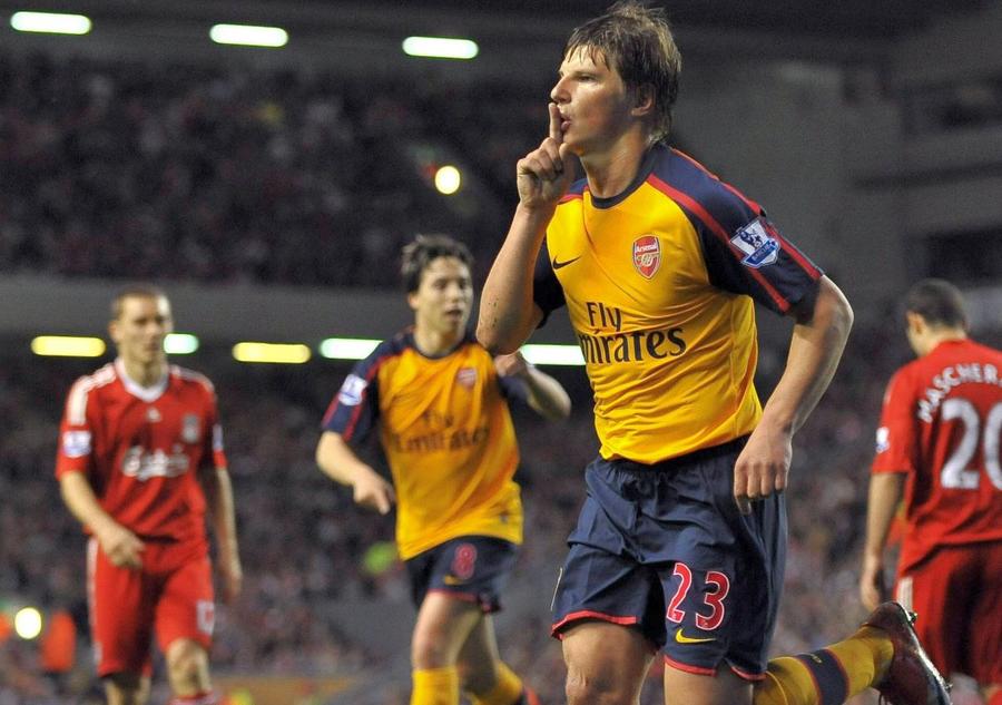 Meciul de pomină cu Arshavin în prim-plan / Sursă foto: Imago Images Îl recunoști? Fostul star din Premier League, apariție incognito în metrou: nimeni nu și-a dat seama cine e