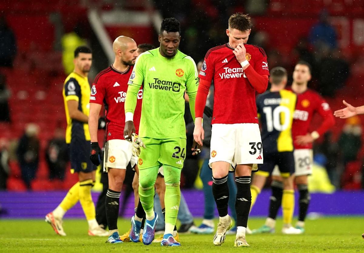 Manchester United, ce rușine! Pulverizată pe Old Trafford de Bournemouth » Ten Hag riscă să nu prindă Crăciunul!