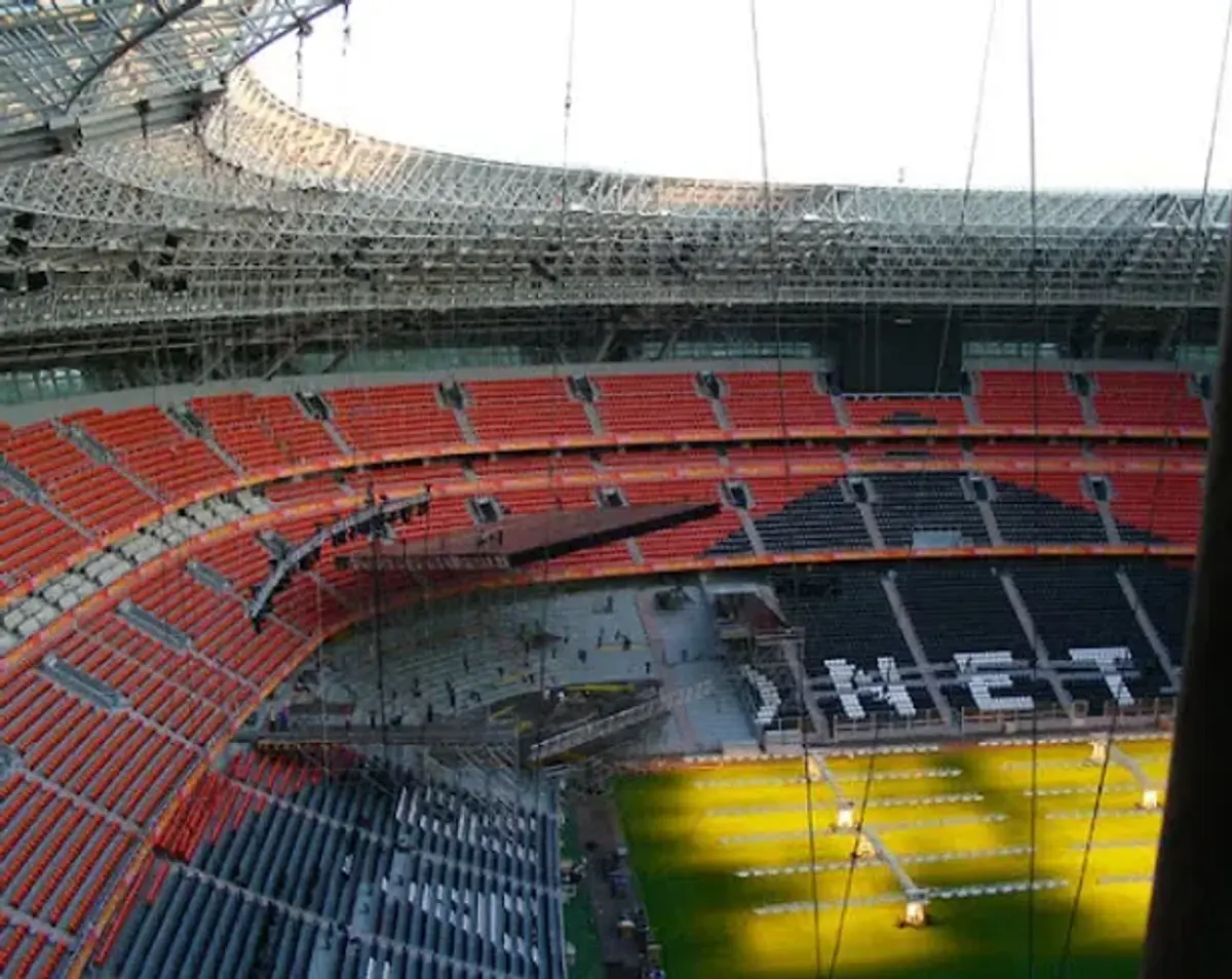 Stadioanele din Ucraina se degradează pe zi ce trece » Incredibil cum au ajuns să arate din cauza războiului declanșat de Rusia: 77 dintre ele au fost atinse de bombe și rachete!