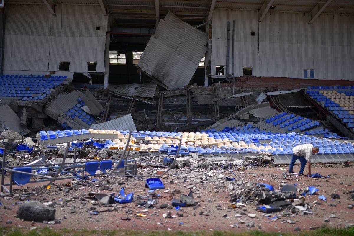 Stadioanele din Ucraina se degradează pe zi ce trece » Incredibil cum au ajuns să arate din cauza războiului declanșat de Rusia: 77 dintre ele au fost atinse de bombe și rachete!