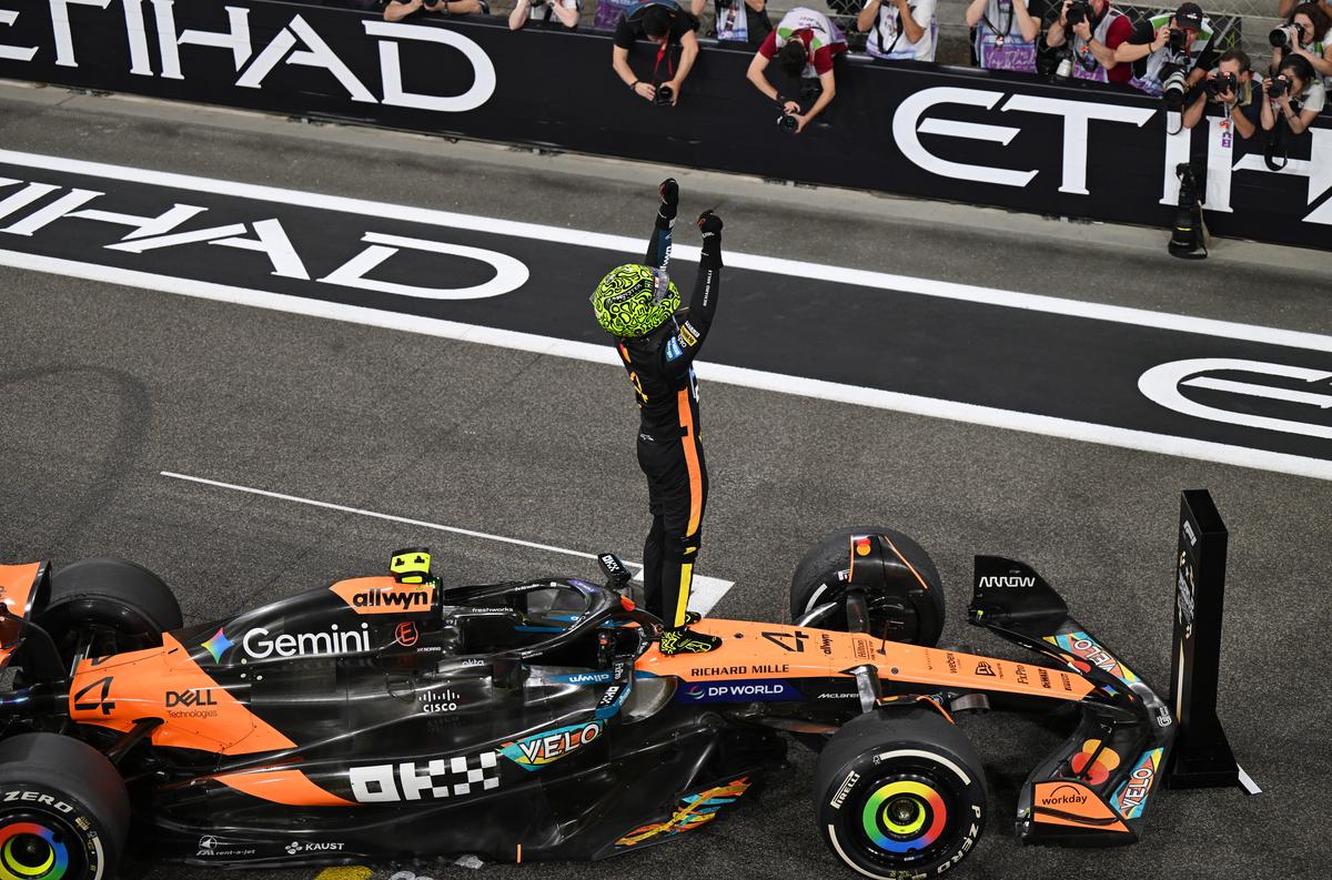 Designul creat special de fani pentru Velo si echipa McLaren de Formula 1 în centrul atenției