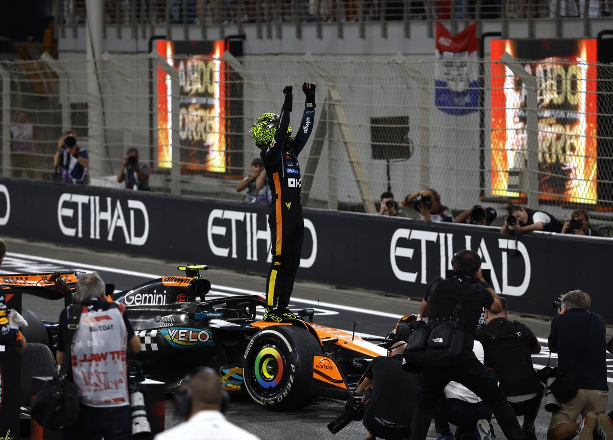 Designul creat special de fani pentru Velo si echipa McLaren de Formula 1 în centrul atenției