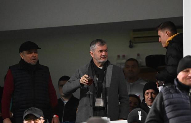 Valeriu Iftime râde de situația de la FCSB: „Charalambous nu mai vine! A evadat de la mănăstire”