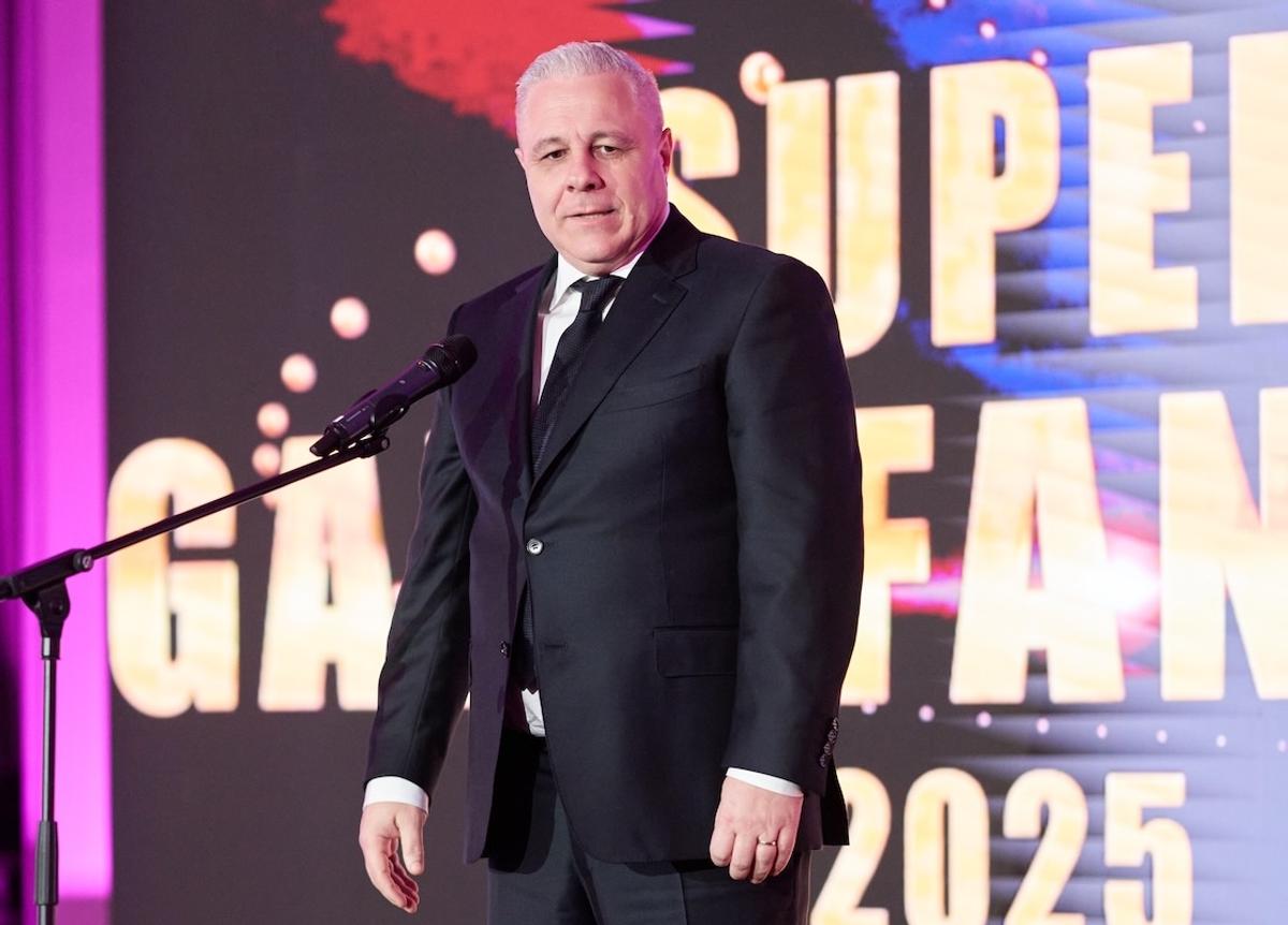 Apariții spectaculoase ale personalităților din fotbalul românesc