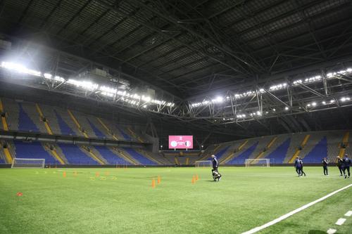 Stadionul din Astana a fost complet închis înaintea partidei de astăzi / Foto: Imago