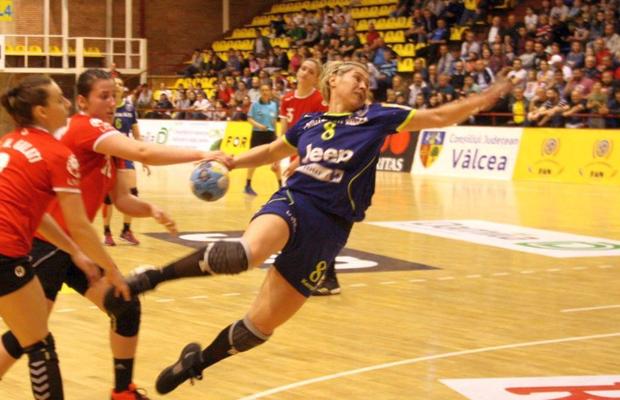 RAPID // SCM Rm. Vâlcea dă o jucătoare Rapidului! Florentina Craiu vine să salveze echipa de la retrogradare
