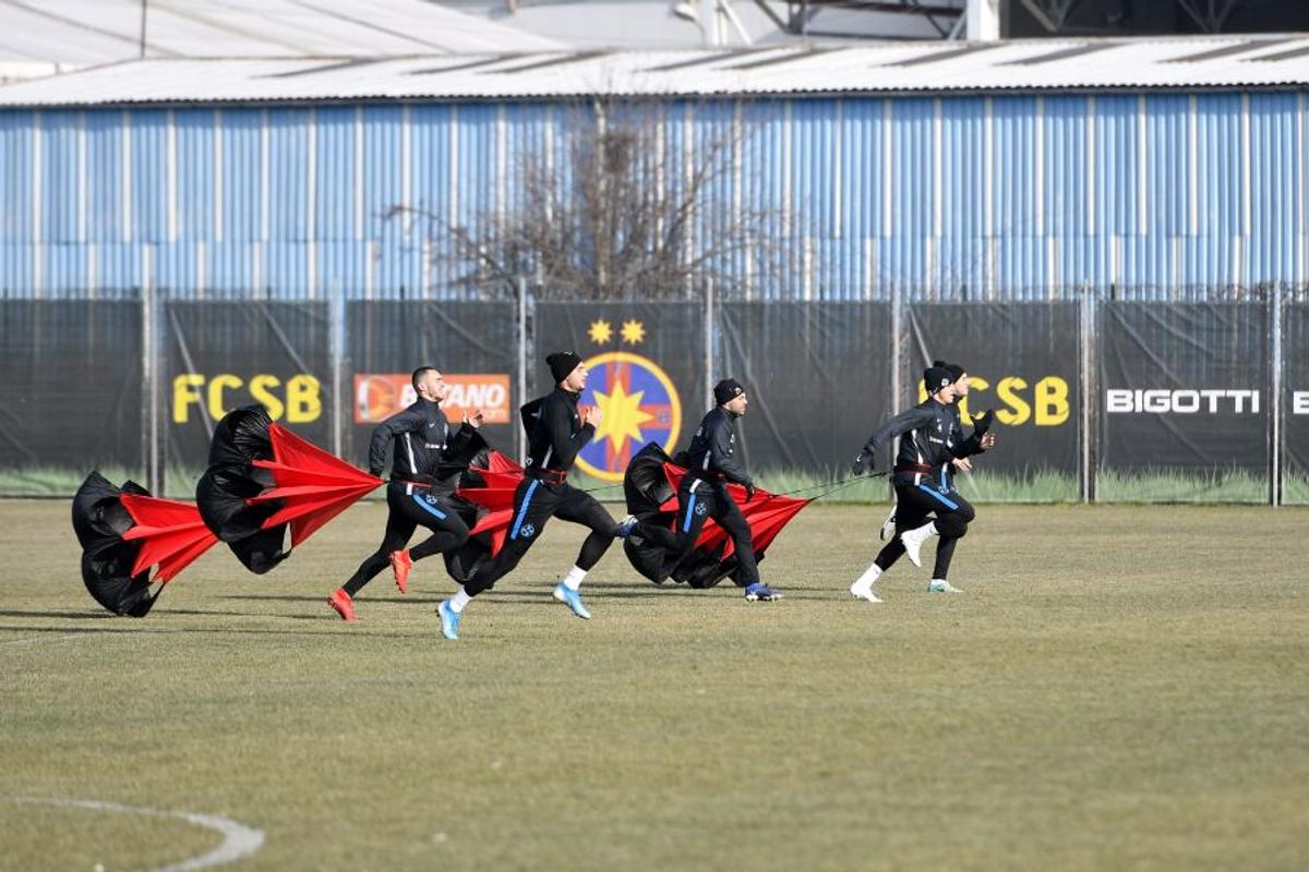 Antrenament FCSB-10 ianuarie