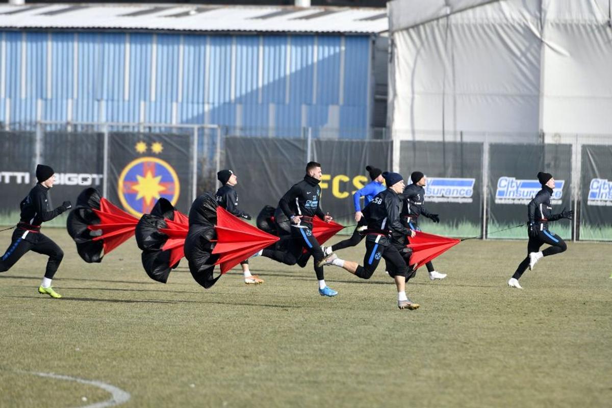 Antrenament FCSB-10 ianuarie