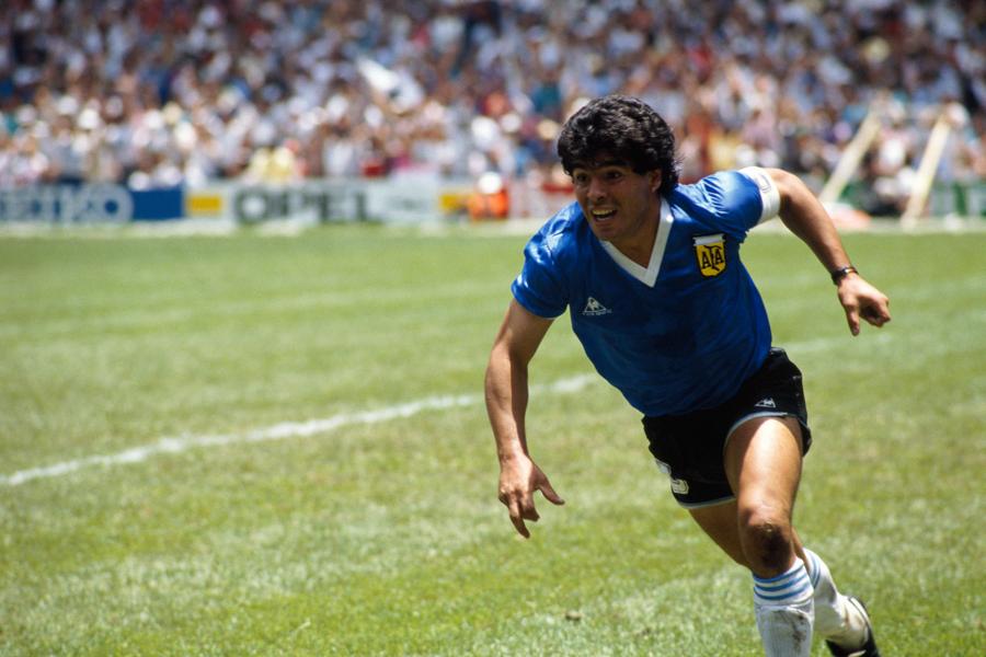 Fotbalul n-ar mai fi fost la fel! Patru transferuri spectaculoase care au picat în ultima clipă: „Pe el l-am luat în locul lui Maradona! A fost mai ieftin”