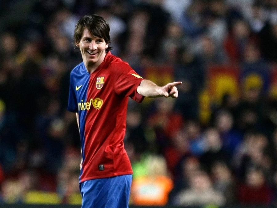 Messi și Iniesta puteau juca pentru Glasgow Rangers Fotbalul n-ar mai fi fost la fel! Patru transferuri spectaculoase care au picat în ultima clipă: „Pe el l-am luat în locul lui Maradona! A fost mai ieftin”