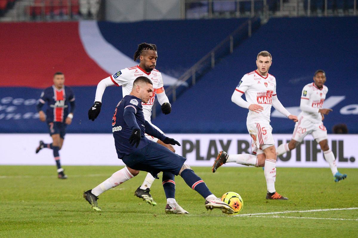 Prima victorie a lui Mauricio Pochettino pe banca celor de la PSG » Titular depistat cu COVID-19 înainte de meci