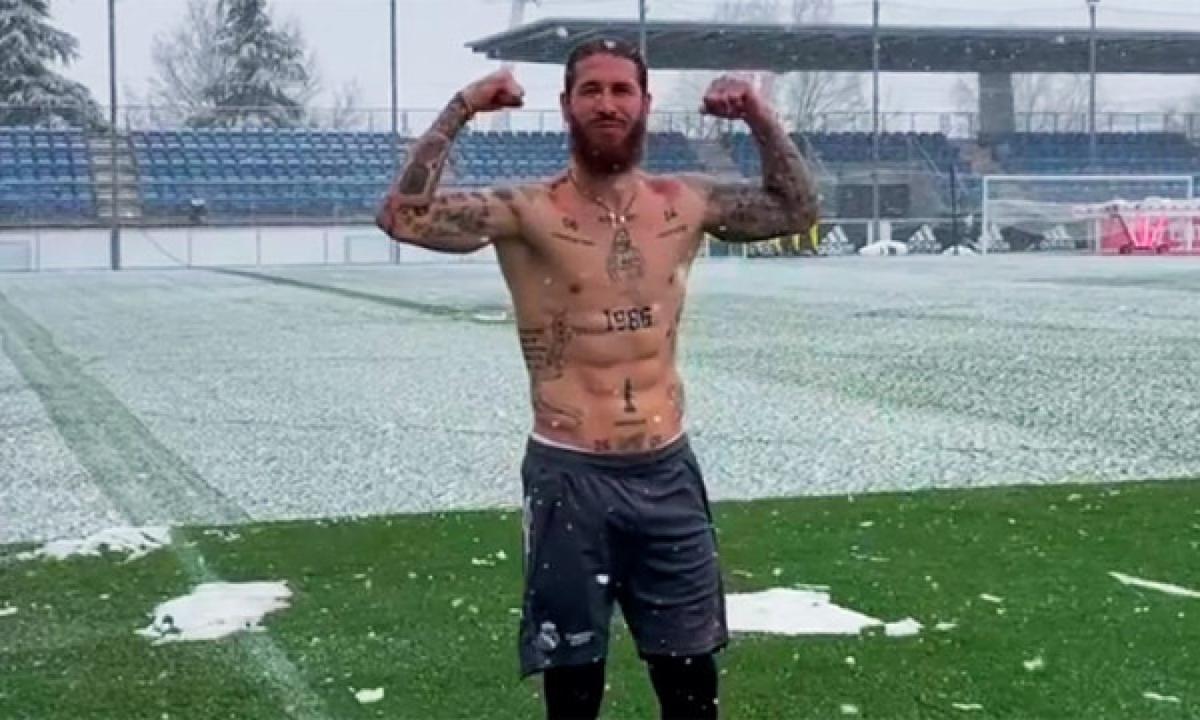 FOTO Sergio Ramos și Llorente s-au prins în noua provocare lansată de fotomodele în Spania