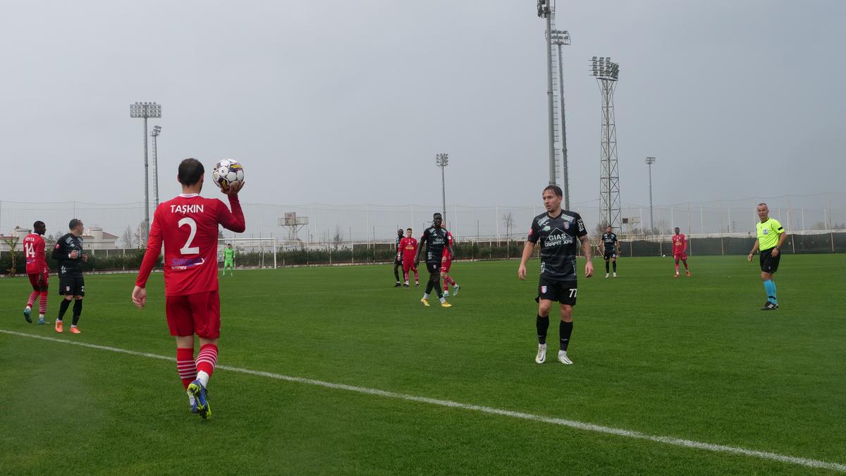 Fosta vedetă din Superliga a executat-o pe Chindia în amicalul din Antalya