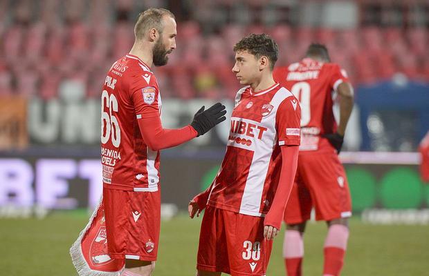 Omul care a provocat interdicția la transferuri a lui Dinamo: „Nu negociez, să plătească!”