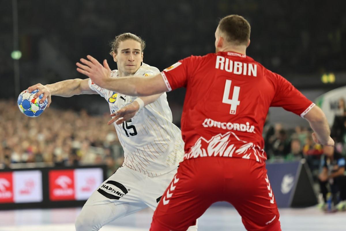 Legendarul Vasile Stângă, surprins de un aspect la Campionatul European de handbal masculin: „Domnule, noi nu avem!”