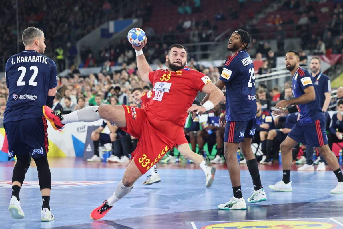 Legendarul Vasile Stângă, surprins de un aspect la Campionatul European de handbal masculin: „Domnule, noi nu avem!”