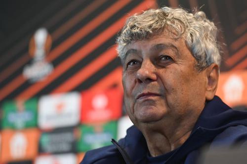 Mircea Lucescu are 44 de ani ca antrenor. Tocmai a refuzat o ofertă de la Beșiktaș Foto: Imago